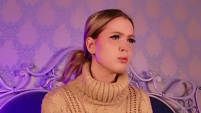 BECKI VRES online show from October 15, 2025, 8:31 pm