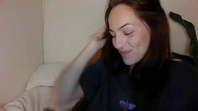 Edenfox- online show from February 15, 2026, 8:49 pm