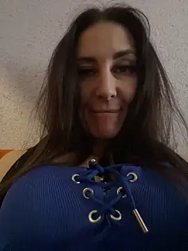 Snapshot of Veronicavirus chatting on February 13, 2026, 7:48 am Veronicavirus online show from February 13, 2026, 7:48 am