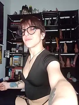 MirianaB online show from December 15, 2025, 7:29 pm