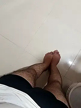 robis12314 online show from October 8, 2025, 6:49 pm