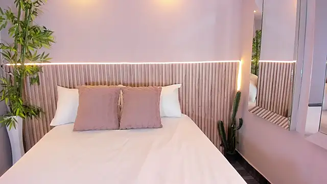 GeorginaReyes online show from March 27, 2026, 10:53 pm