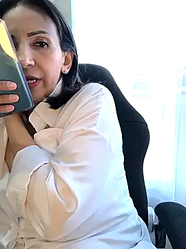 Mrsvictoriaaa online show from April 10, 2026, 7:29 pm