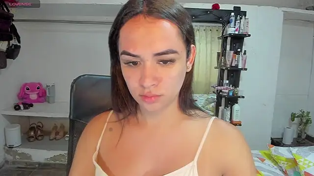 Ladyy Sweet22 online show from April 4, 2026, 2:47 pm