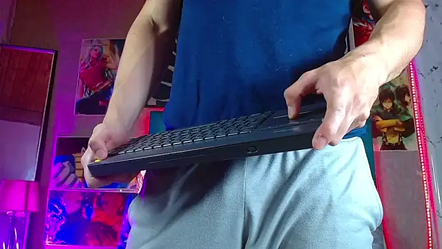 LiamAndrewzz online show from April 11, 2026, 4:39 am