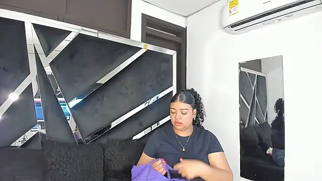 Rubyxht online show from October 30, 2025, 12:50 pm