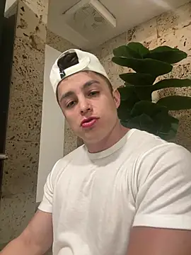 Snapshot of jalejoc1 chatting on March 4, 2025, 1:45 am jalejoc1 online show from March 4, 2025, 1:45 am