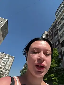 AlishaPrettyBlade online show from June 5, 2026, 3:24 am