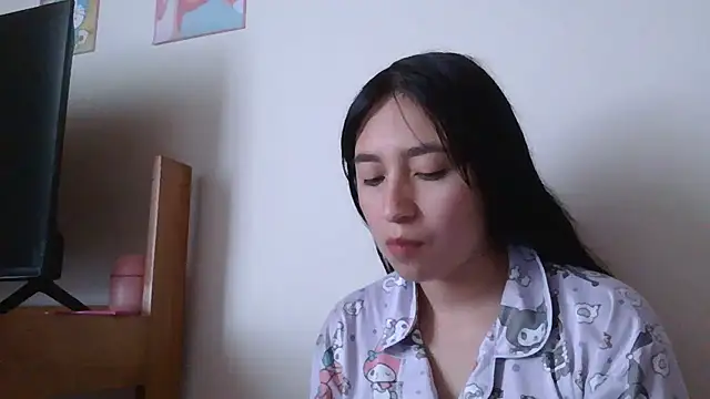 Snapshot of Arielle_lov chatting on February 14, 2026, 4:15 pm Arielle lov online show from February 14, 2026, 4:15 pm