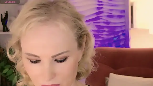 Sandra Kind online show from June 7, 2026, 5:11 am