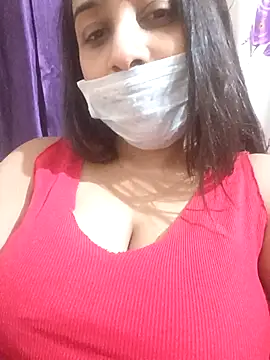 COZY ROZI online show from December 16, 2025, 5:51 pm