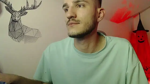 Snapshot of yoyoboy988 chatting on September 21, 2025, 8:32 pm yoyoboy988 online show from September 21, 2025, 8:32 pm