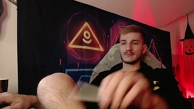 yoyoboy988 online show from November 18, 2025, 6:23 pm