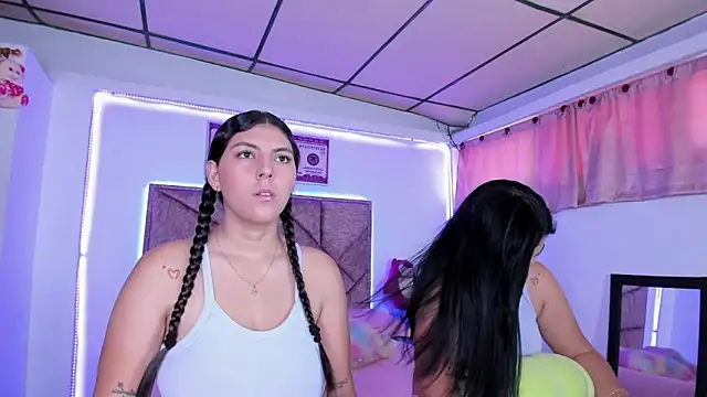 Snapshot of Cristal_Smith20 chatting on September 12, 2025, 7:36 pm Cristal Smith20 online show from September 12, 2025, 7:36 pm