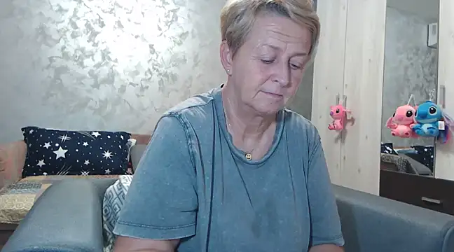 RosesandLillies online show from March 16, 2025, 6:55 pm