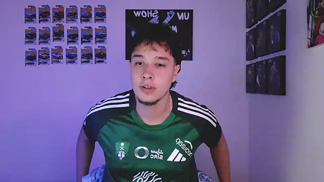 jack walker190 online show from April 14, 2026, 9:26 am