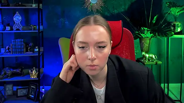 JenniferGraces online show from March 6, 2025, 11:36 am