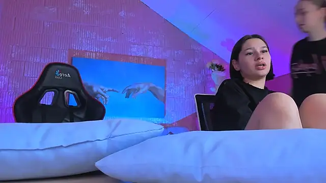 JenniferGraces online show from February 27, 2026, 9:04 pm