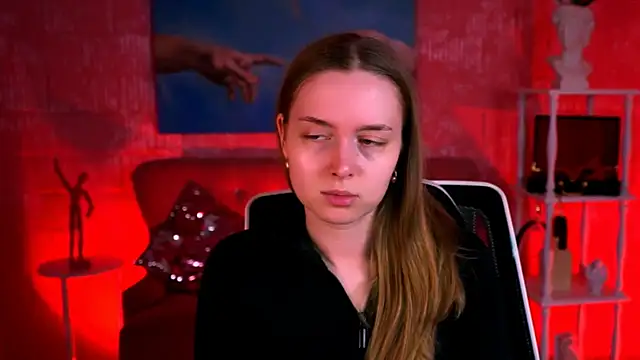 JenniferGraces online show from April 7, 2026, 2:17 pm