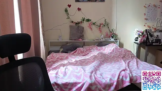 boozekirs  online show from March 4, 2026, 6:08 am