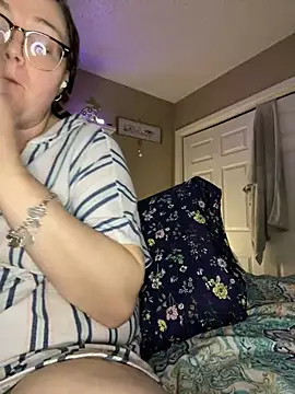 HTXBELLE online show from February 28, 2025, 9:47 am