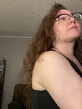 HTXBELLE online show from March 6, 2025, 4:08 am