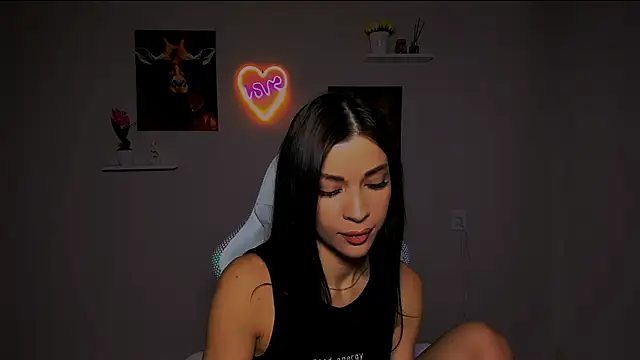 Snapshot of KetiWils chatting on March 9, 2025, 6:28 am KetiWils online show from March 9, 2025, 6:28 am