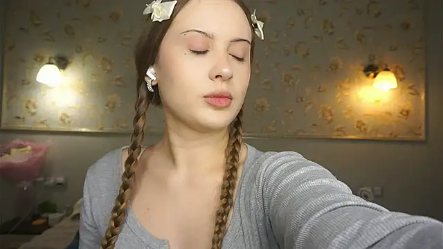 QuennaCoote online show from March 2, 2026, 7:15 am