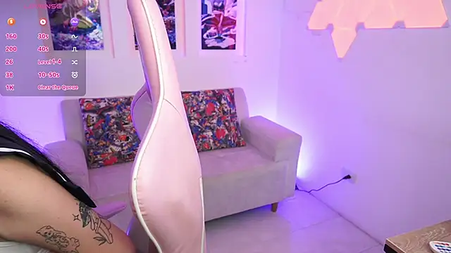 Snapshot of SaharaKramer chatting on February 24, 2025, 7:52 pm SaharaKramer online show from February 24, 2025, 7:52 pm