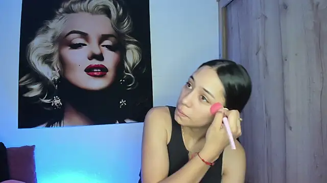 TANIA 06 online show from November 5, 2025, 1:11 pm