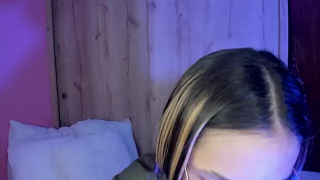 Snapshot of TANIA_06 chatting on May 21, 2026, 1:18 pm TANIA 06 online show from May 21, 2026, 1:18 pm