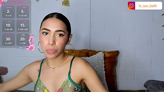 LiaHansson online show from November 13, 2025, 7:13 pm