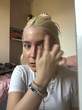 Blondie Sofia Essexbabe online show from November 13, 2025, 12:48 pm