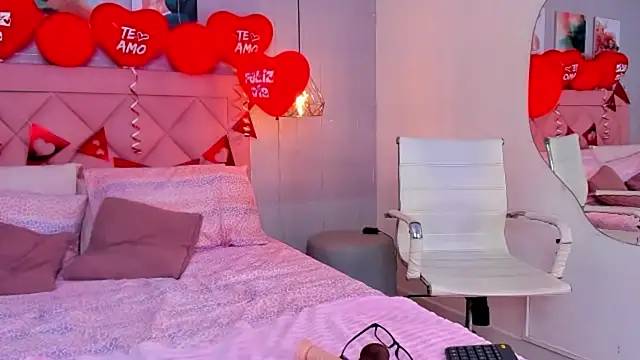 Snapshot of brithany_clark chatting on February 19, 2025, 3:49 pm brithany clark online show from February 19, 2025, 3:49 pm