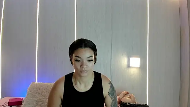 sasha riverss online show from June 3, 2026, 7:30 pm