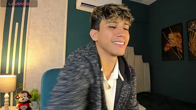 Allex Cano online show from March 17, 2025, 11:42 am