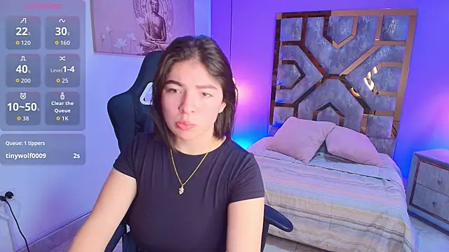 Zamira Taylor online show from October 26, 2025, 4:51 am