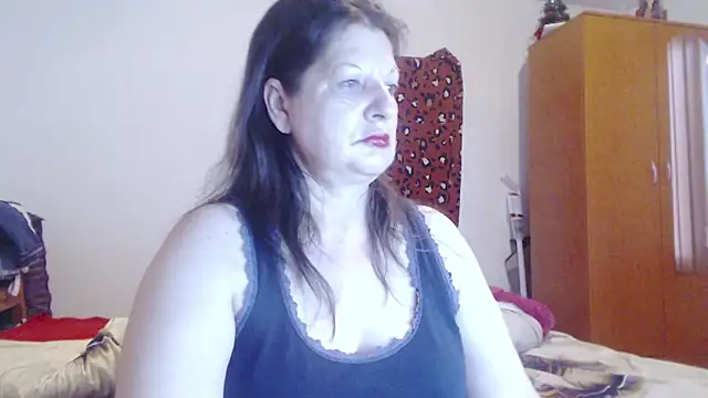 ExtasyMature online show from June 5, 2026, 5:18 pm