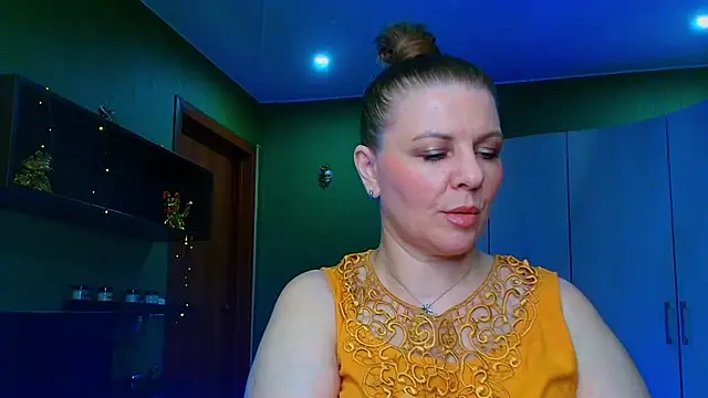 Snapshot of VeronikawGold chatting on May 22, 2026, 6:57 pm VeronikawGold online show from May 22, 2026, 6:57 pm