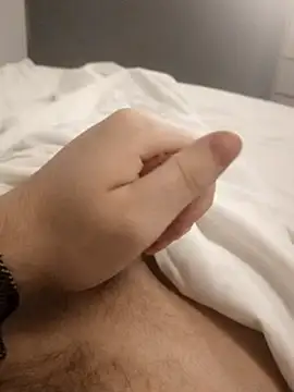 Snapshot of Aagirlikli chatting on February 20, 2025, 6:50 am Aagirlikli online show from February 20, 2025, 6:50 am