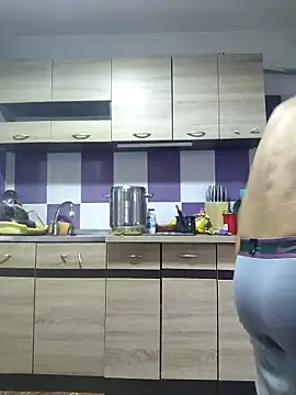 andreiiiii2025 online show from September 18, 2025, 12:29 pm