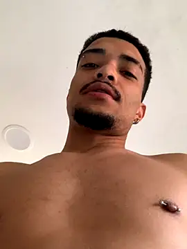 eross chipre  online show from November 5, 2025, 9:48 pm