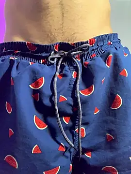 eross chipre  online show from December 1, 2025, 8:14 pm