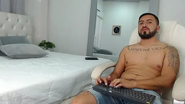 Snapshot of sebastian_colle chatting on February 27, 2025, 3:15 pm sebastian colle online show from February 27, 2025, 3:15 pm