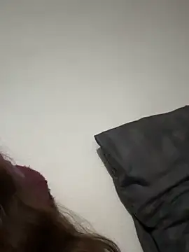 lola  med online show from February 26, 2025, 9:16 pm