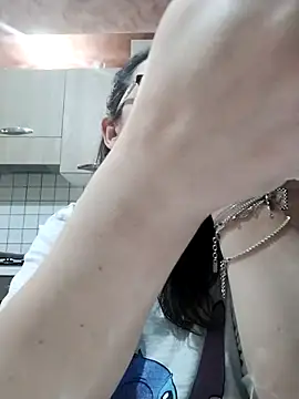 Dolcecurvy online show from October 25, 2025, 10:04 pm