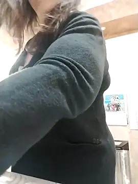 Dolcecurvy online show from November 15, 2025, 10:37 pm