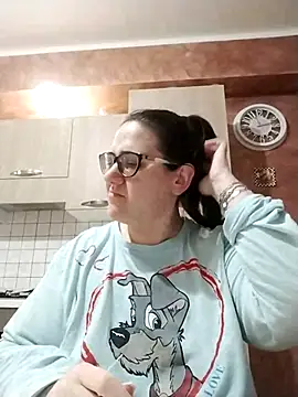 Dolcecurvy online show from April 2, 2026, 9:12 pm