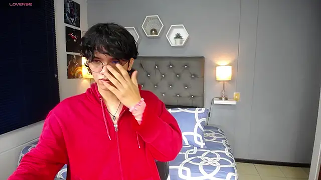 Snapshot of cheryl_bohareal chatting on February 22, 2025, 3:14 pm cheryl bohareal online show from February 22, 2025, 3:14 pm