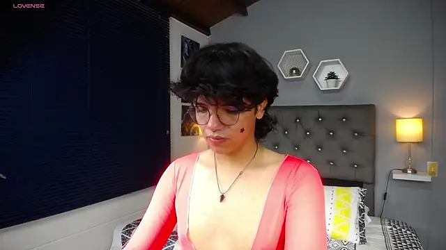 Snapshot of cheryl_bohareal chatting on February 25, 2025, 4:10 pm cheryl bohareal online show from February 25, 2025, 4:10 pm